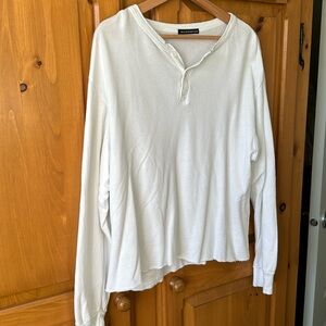 Sweat-shirt with buttons